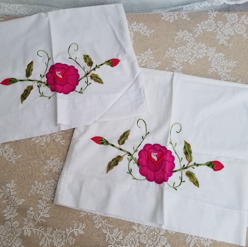 Roses Vintage Pillowcases (2)